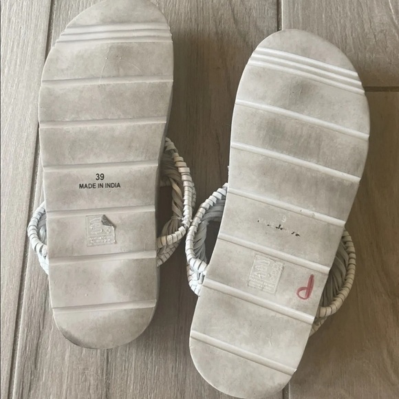 Free People Ivy Handwoven Sandal White Size 39 US 8.5-9 - Picture 5 of 5